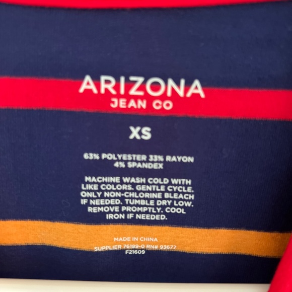 *NWT* ARIZONA JEAN CO. Navy Blue Rainbow Pride Soft Women's T-Shirt - Picture 5 of 11